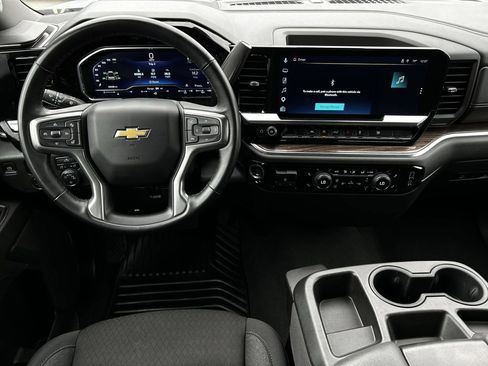 Used 2025 Chevrolet Silverado 1500 LT image 13