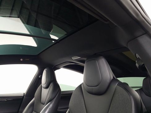 Used 2018 Tesla Model X 75D image 15