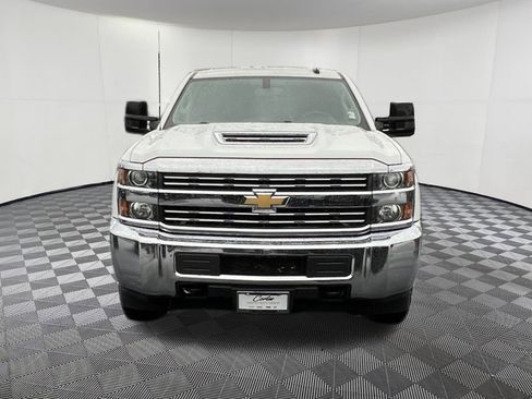 Used 2017 Chevrolet Silverado 2500 LT image 2