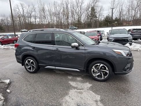 Used 2024 Subaru Forester Touring AWD/4WD image 14
