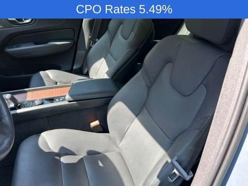Used 2023 Volvo XC60 B5 Plus w/ Climate Package AWD/4WD image 4