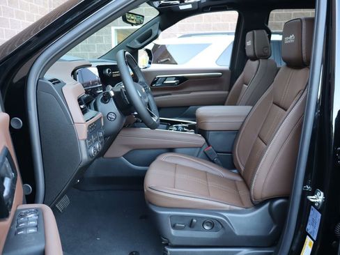 New 2026 Chevrolet Tahoe High Country AWD/4WD image 14