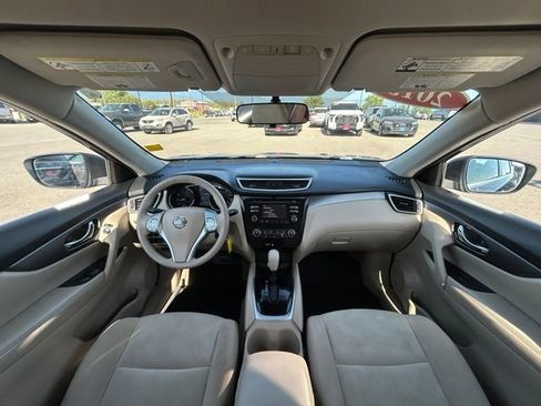 Used 2015 Nissan Rogue S AWD/4WD image 12