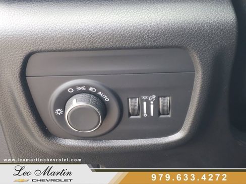 Used 2023 Jeep Grand Cherokee L Laredo RWD image 19