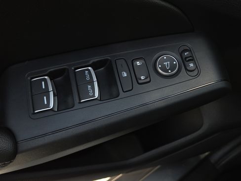 Certified 2024 Honda Civic EX-L image 33