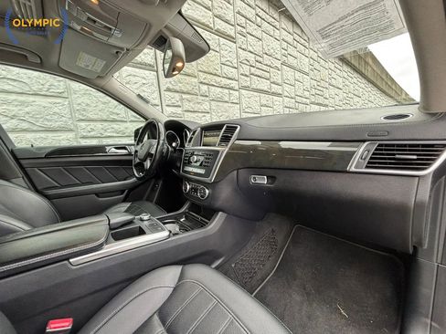 Used 2016 Mercedes-Benz GL 450 4MATIC image 19