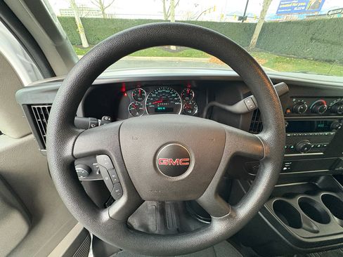 Used 2024 GMC Savana 2500 w/ Driver Convenience Package image 17