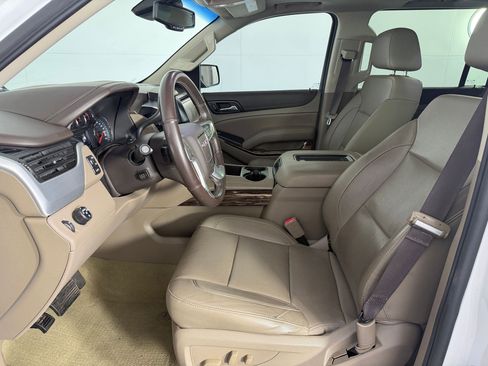 Used 2017 GMC Yukon XL SLT w/ Open Road Package RWD image 5