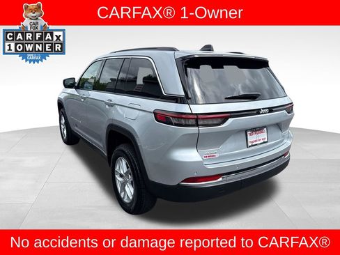 Used 2025 Jeep Grand Cherokee Laredo X w/ Luxury Tech Group I AWD/4WD image 3