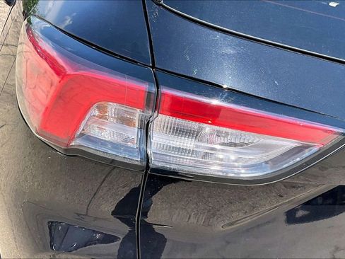 Used 2022 Ford Escape Titanium AWD/4WD image 22