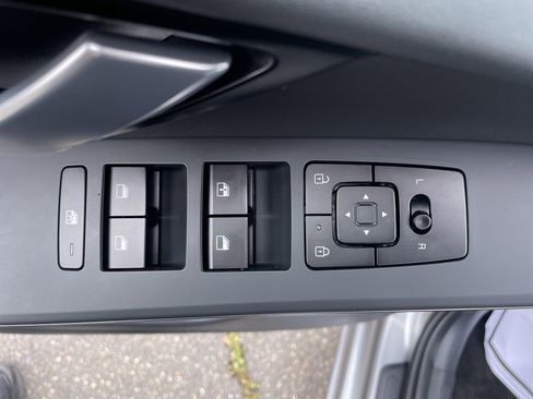 Used 2023 Kia Niro Wind w/ Wind Preserve Package FWD image 18