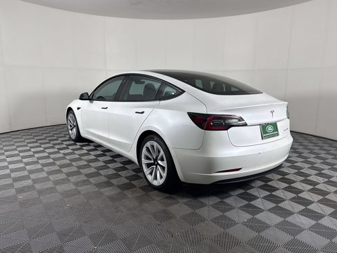 Used 2021 Tesla Model 3 Long Range AWD/4WD image 3