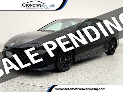 Used 2025 Toyota Camry SE w/ Convenience Package