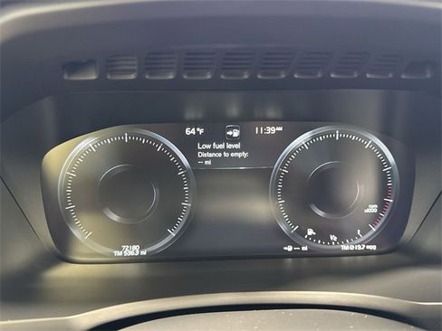 Used 2022 Volvo XC90 T6 Momentum w/ Protection Package image 17