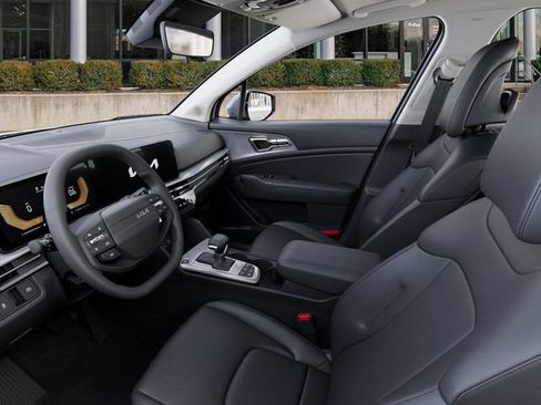 New 2026 Kia Sportage EX FWD image 18