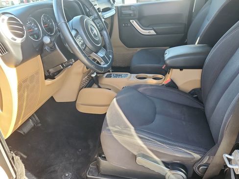 Used 2014 Jeep Wrangler Sahara w/ Connectivity Group image 7