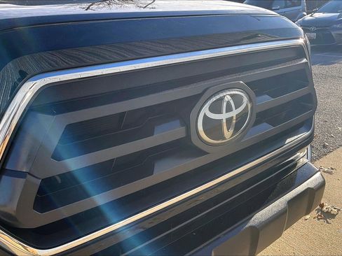 Used 2022 Toyota Tacoma SR5 image 34