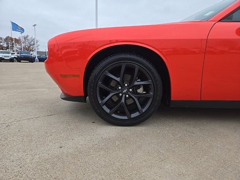 Used 2021 Dodge Challenger SXT w/ Blacktop Package image 13