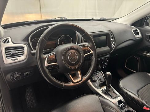 Used 2019 Jeep Compass Latitude w/ Popular Equipment Group image 12