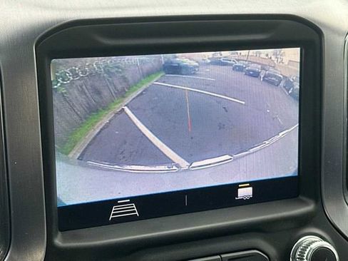 Used 2020 GMC Sierra 1500 SLE w/ SLE Value Package image 16