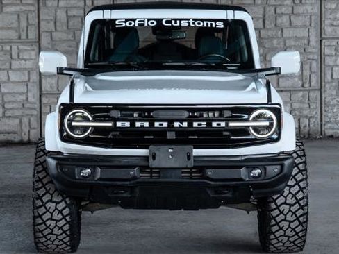 Used 2021 Ford Bronco Outer Banks image 5