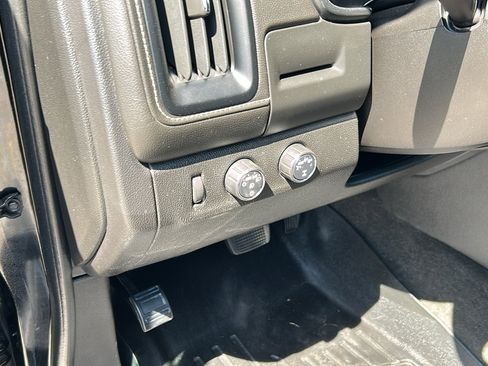 Used 2018 GMC Canyon SLE image 23