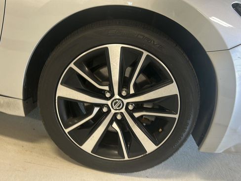 Used 2021 Nissan Maxima 3.5 SV w/ Floor Mat Group FWD image 29