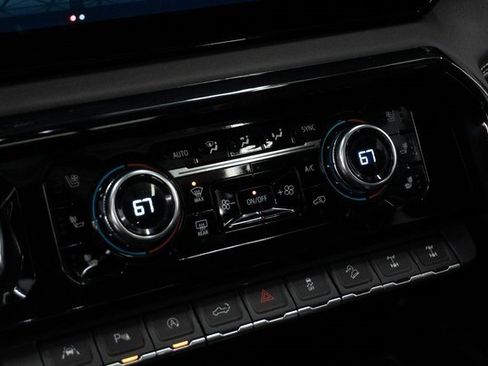 Used 2022 GMC Sierra 1500 AT4X image 37