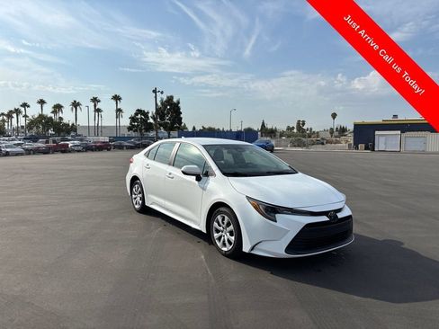 Used 2024 Toyota Corolla LE FWD image 1