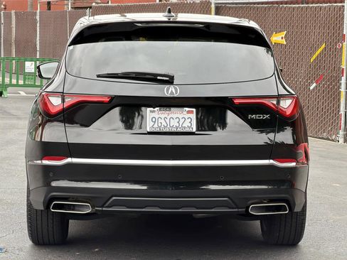 Used 2023 Acura MDX FWD w/ Technology Package image 6