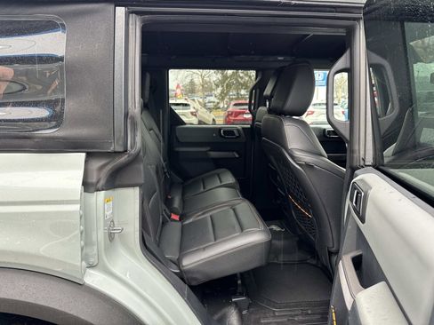 Used 2021 Ford Bronco Badlands image 14