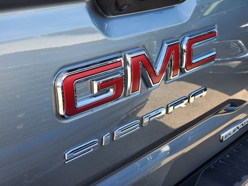 Used 2026 GMC Sierra 1500 Elevation AWD/4WD image 6