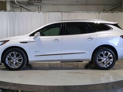 Used 2019 Buick Enclave Avenir w/ Avenir Technology Package image 6