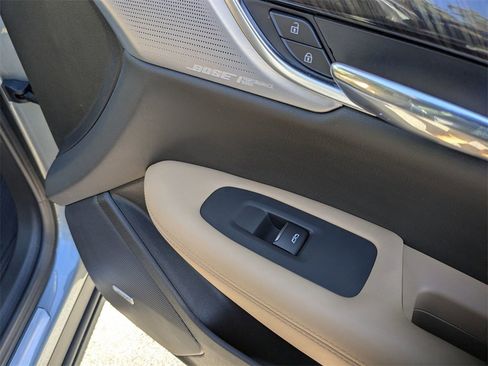 Certified 2024 Cadillac XT6 Sport w/ Platinum Package image 27