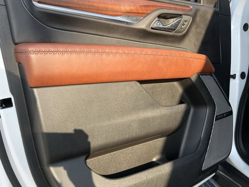 Used 2024 GMC Yukon XL Denali Ultimate image 37