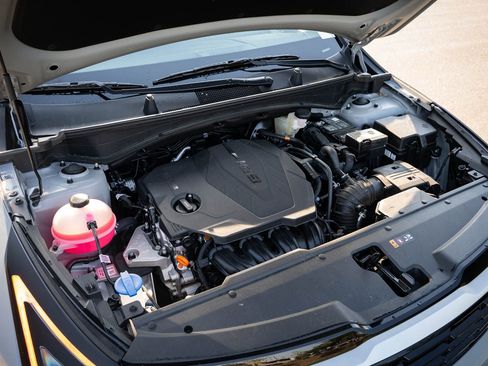 Used 2026 Kia Sportage EX w/ EX Panorama Roof Package image 21