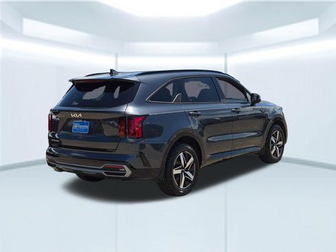 Used 2023 Kia Sorento S FWD image 6