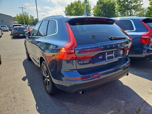 Used 2019 Volvo XC60 T6 Momentum w/ Multimedia Package AWD/4WD image 2
