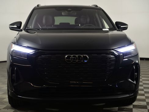 Used 2025 Audi Q4 e-tron Premium Plus w/ Premium Plus image 5