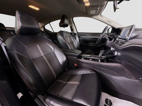 Used 2024 Nissan Altima 2.5 SR image 18