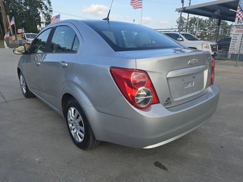 Used 2013 Chevrolet Sonic LS FWD image 31