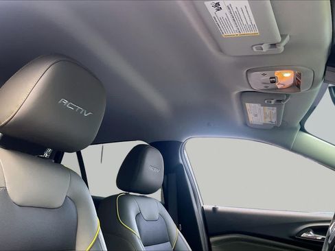 Certified 2025 Chevrolet Trax ACTIV w/ Driver Confidence Package FWD image 23