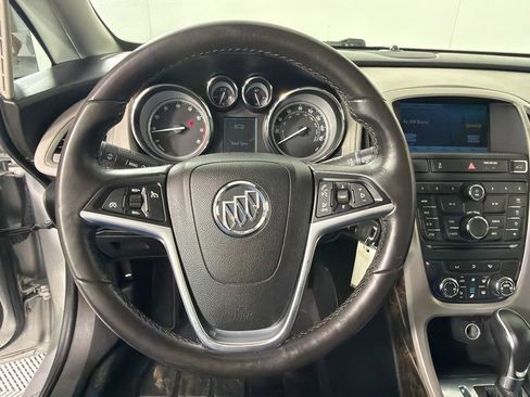 Used 2013 Buick Verano FWD image 13