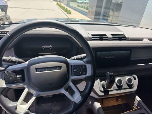 Used 2024 Land Rover Defender 110 S image 6