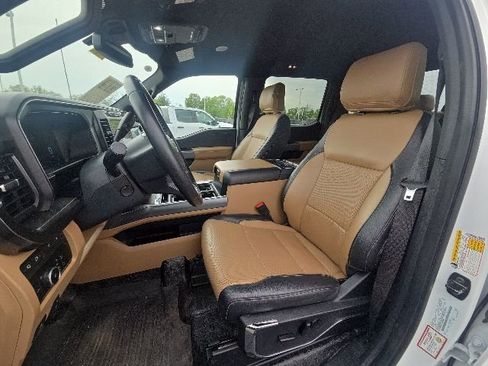 Used 2024 Ford F350 Lariat w/ Lariat Ultimate Package AWD/4WD image 26