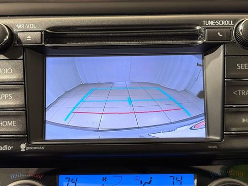 Used 2015 Toyota RAV4 XLE image 28