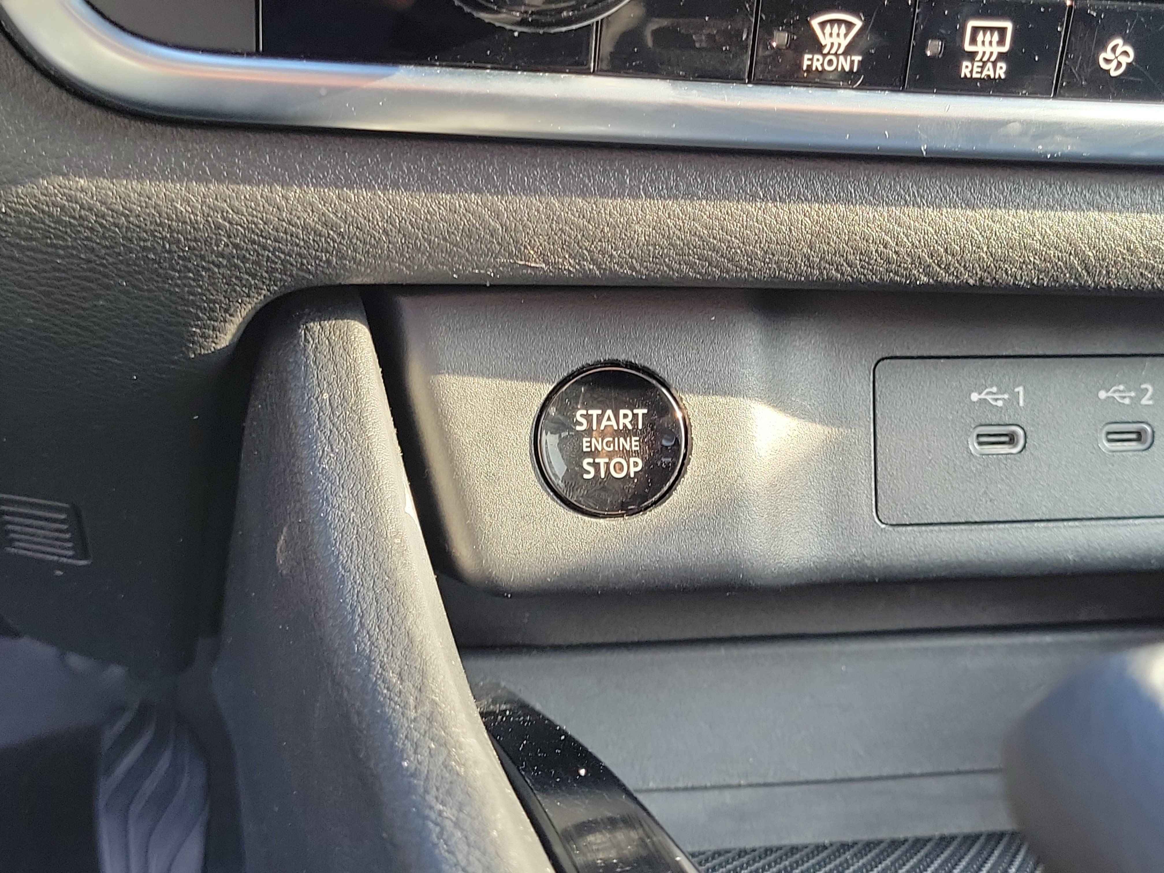 Used 2025 Nissan Rogue SV AWD/4WD image 28