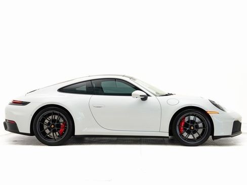 Used 2025 Porsche 911 Carrera 4 GTS image 35
