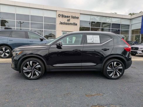 Certified 2023 Volvo XC40 B5 Plus w/ Protection Package Premier AWD/4WD image 3