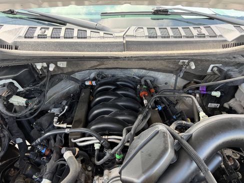 Used 2020 Ford F150 XL w/ Equipment Group 101A Mid AWD/4WD image 40